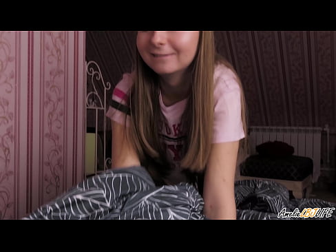 ❤️ Blondinka globoko sesa svojega prijatelja in dobi spermo v usta ❤️ Fucking video pri nas sl.nudexxx.ru ️❤